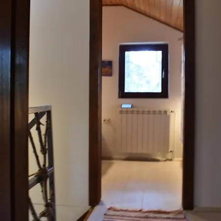 Sumska Kucica Centar * Divcibare