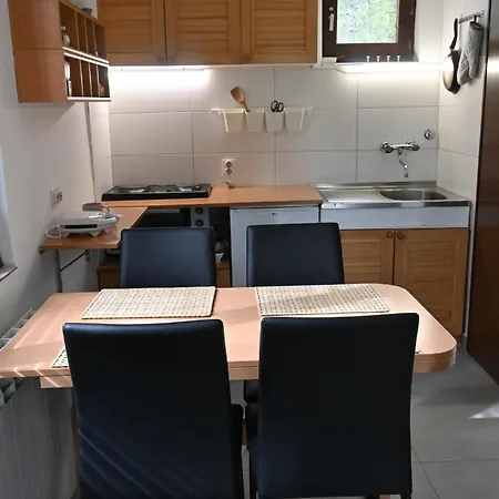 Sumska Kucica Centar Holiday home Divcibare